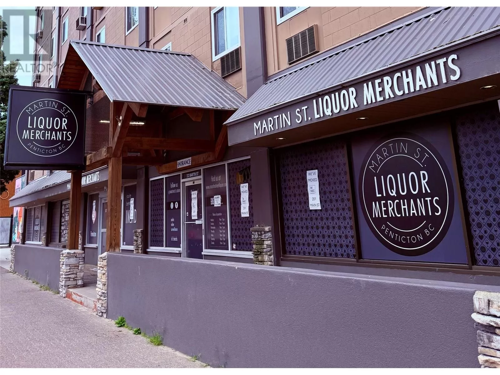 Retail for rent: 333 Martin Street, Penticton, British Columbia V2A 5K4