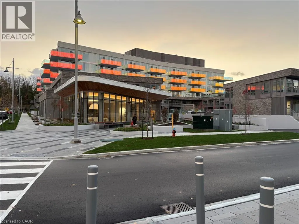 Apartment for rent: 333 Sunseeker Avenue Unit# 262, Innisfil, Ontario L9S 0R6