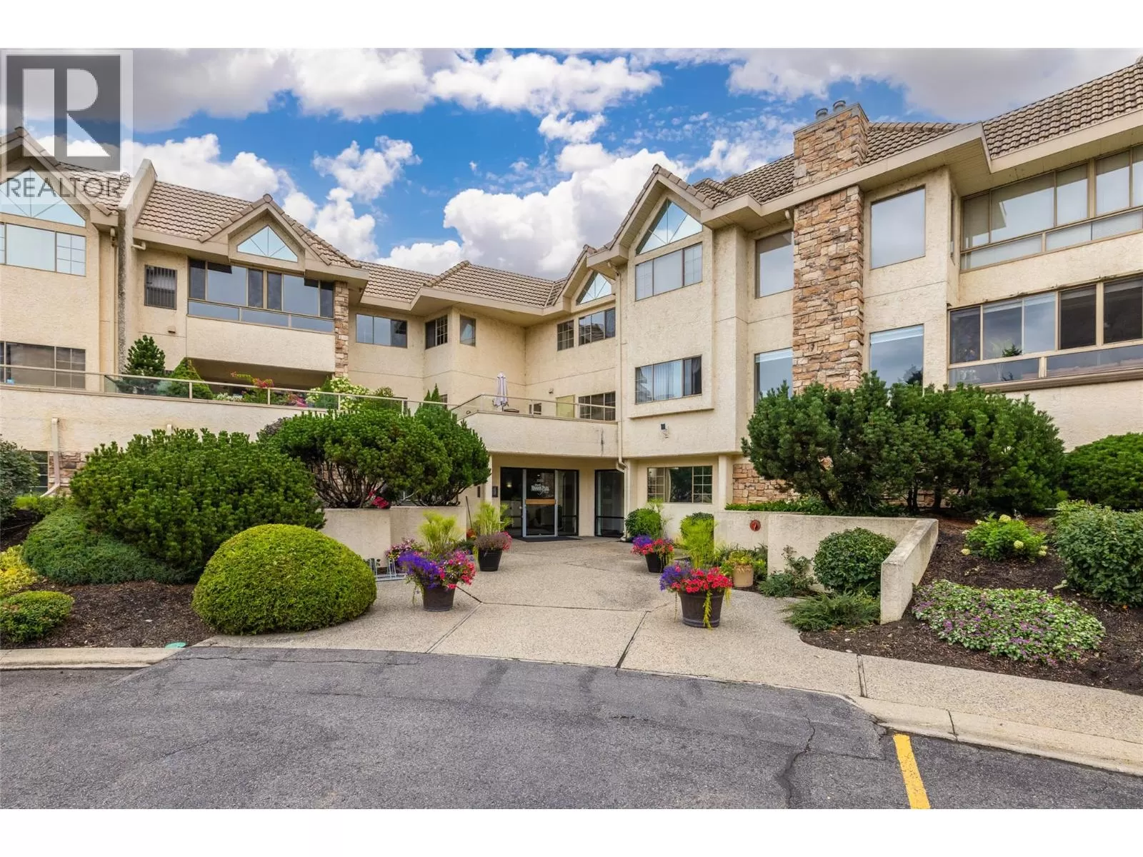 Apartment for rent: 3335 Richter Street Unit# 115, Kelowna, British Columbia V1W 3Y1