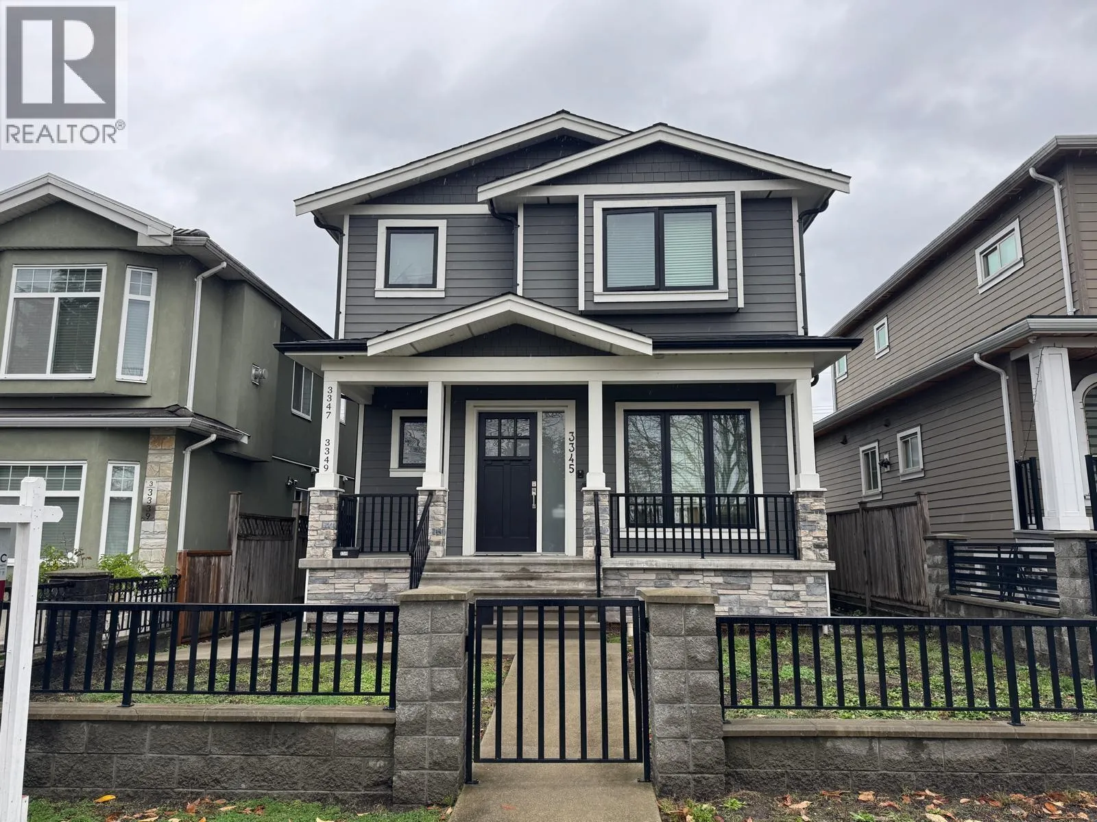 House for rent: 3345 Parker Street, Vancouver, British Columbia V5K 2W1