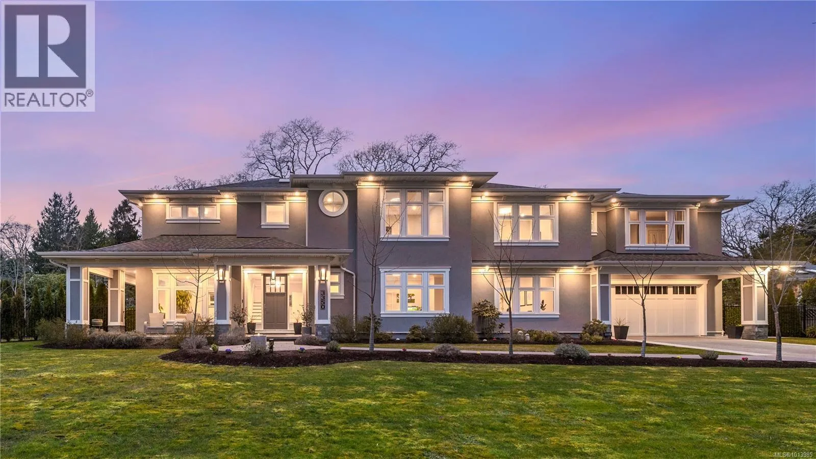 House for rent: 3350 Weald Rd, Oak Bay, British Columbia V8R 6E3