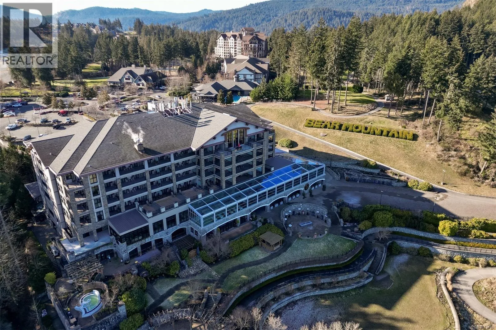 Apartment for rent: 335/337 C 1999 Country Club Way, Langford, British Columbia V9B 6R3