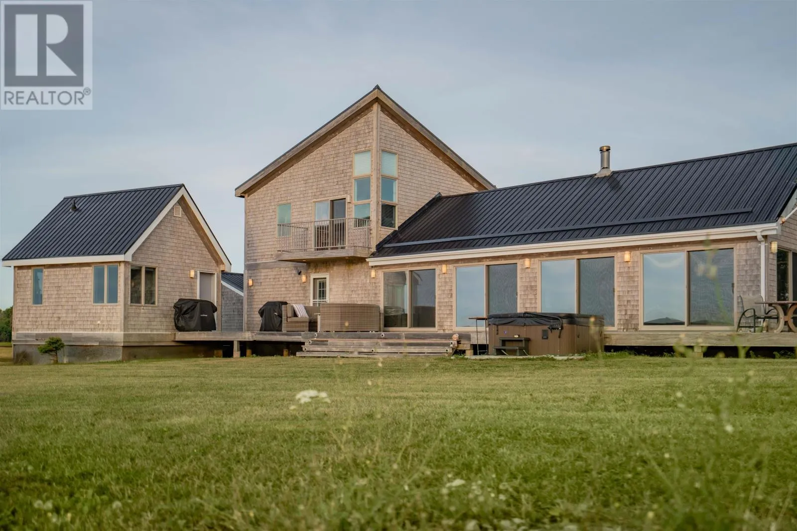 House for rent: 335-337 Harbour Road, Launching, Prince Edward Island C0A 1G0