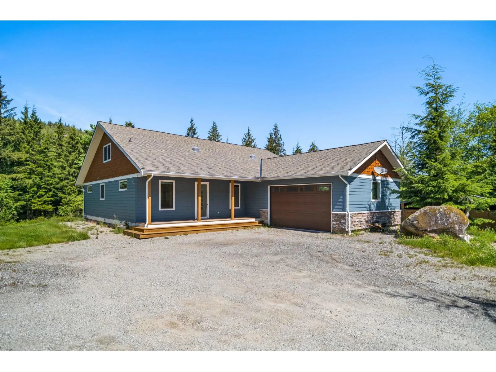 House for rent: 33553 Johnson Street, Mission, British Columbia V4S 1L5