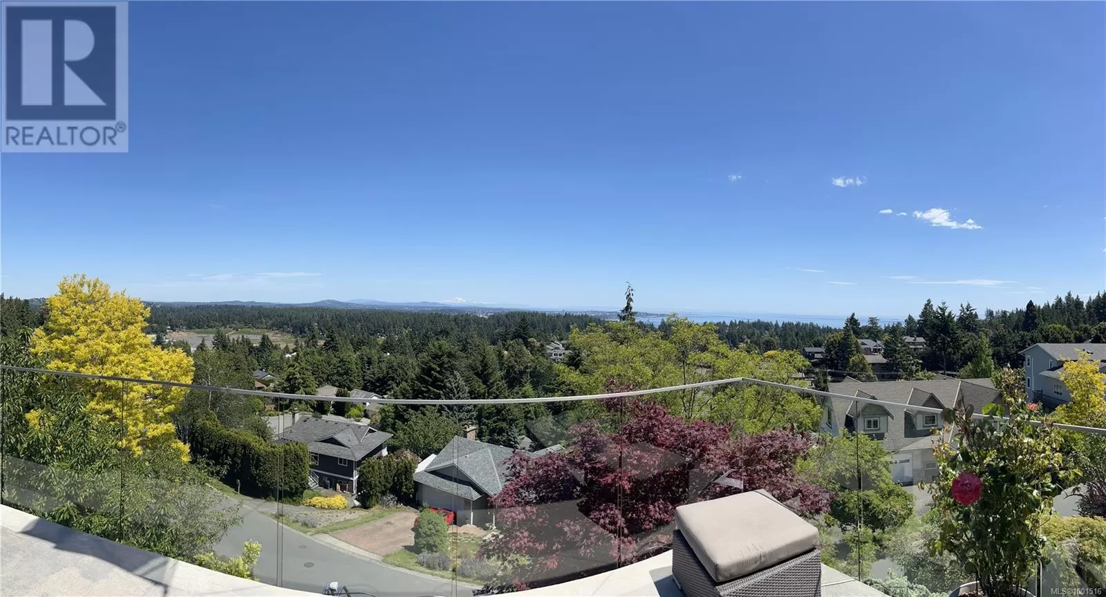 House for rent: 3358 Haida Dr, Colwood, British Columbia V9C 3P1