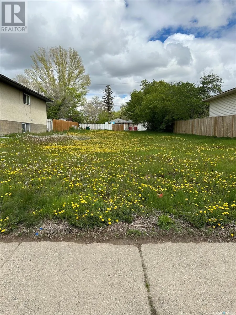 Unknown for rent: 336 V Avenue S, Saskatoon, Saskatchewan S7M 3E5