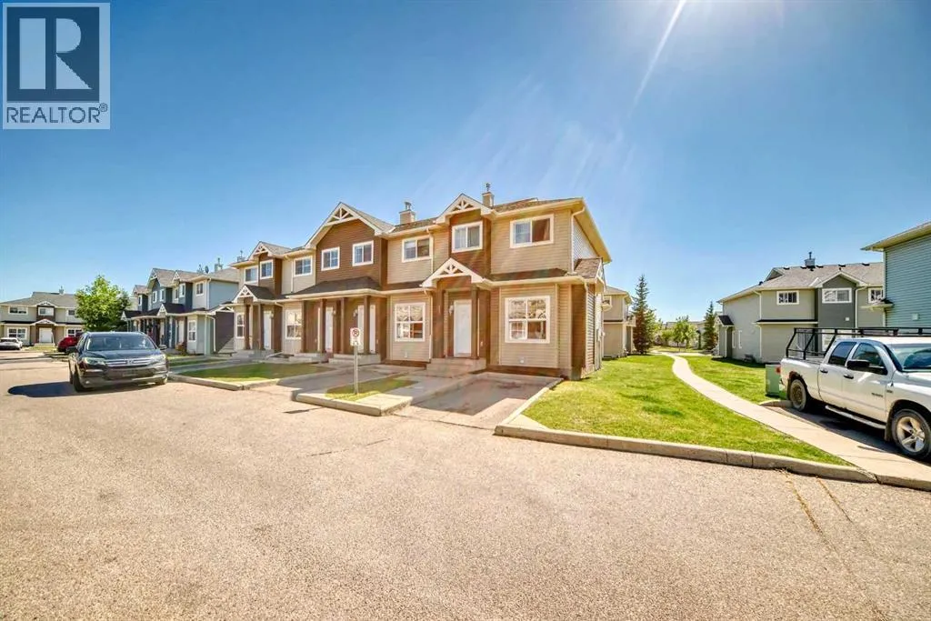 Row / Townhouse for rent: 337, 111 Tarawood Lane Ne, Calgary, Alberta T3J 0C1