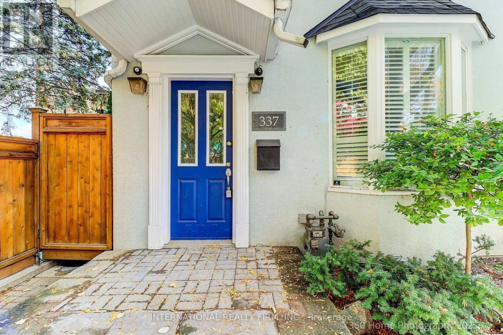 House for rent: 337 Glen Road, Toronto, Ontario M4W 2X4