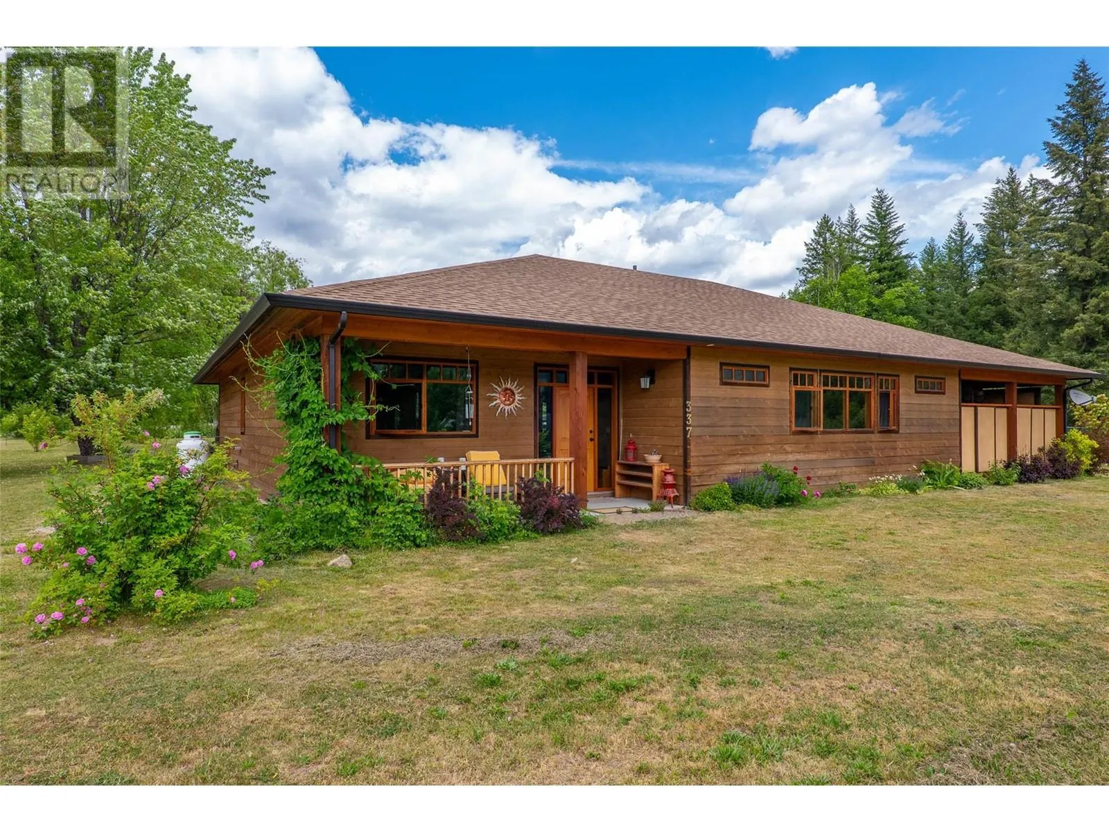 House for rent: 337 Sunshine Valley Road, Clearwater, British Columbia V0E 1N2