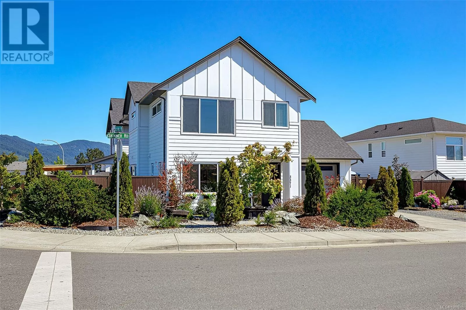 Duplex for rent: 3371 Skinner Rd, Duncan, British Columbia V9L 0G7