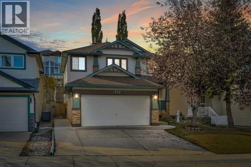 House for rent: 338 Panamount Drive Nw, Calgary, Alberta T3K 5M1