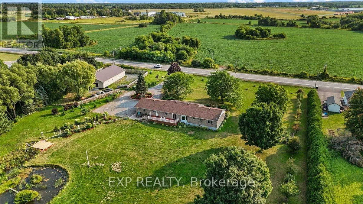 3382 Carp Road, Ottawa, Ontario K0A 1L0