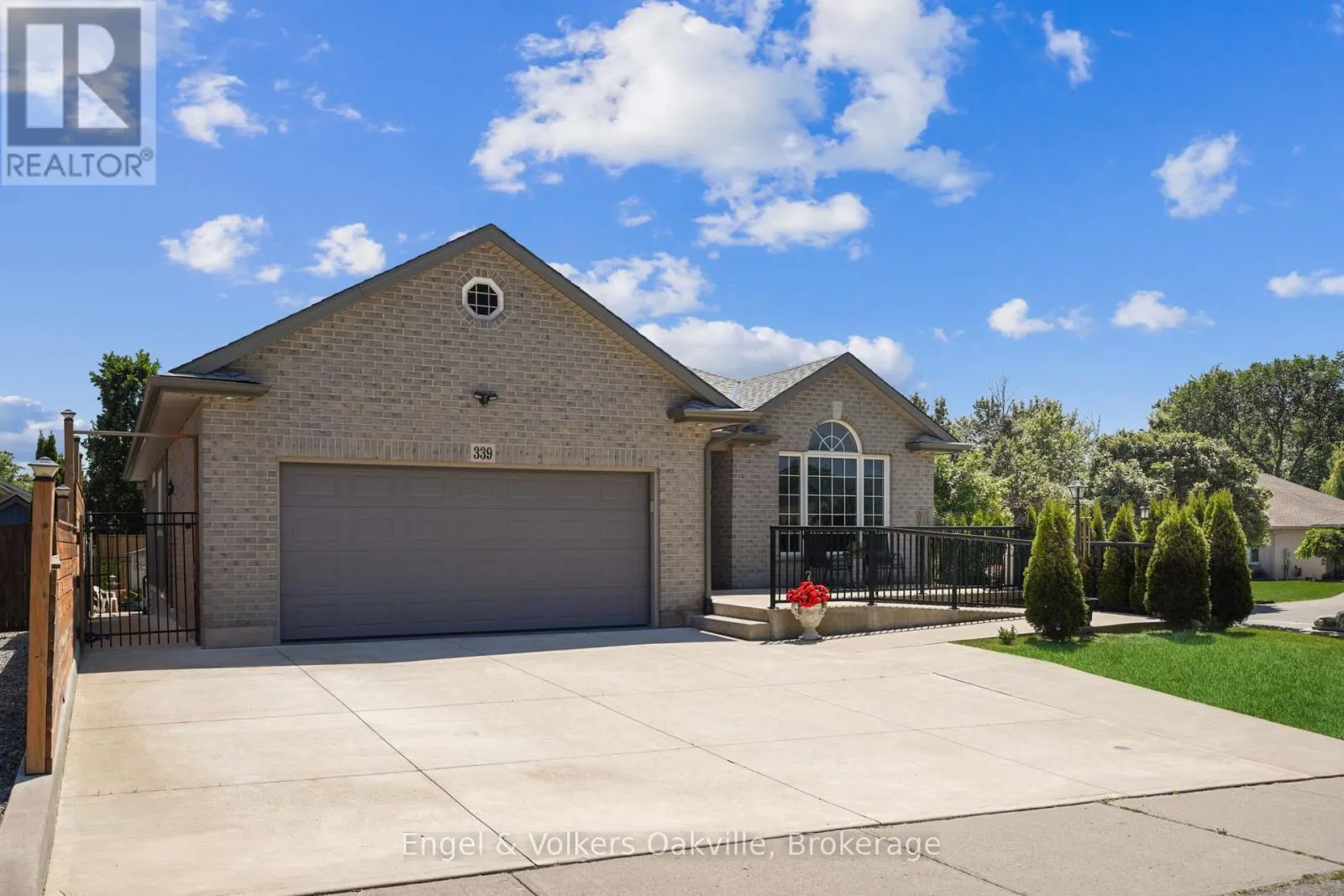 House for rent: 339 Wellbrook Avenue, Welland, Ontario L3C 7N3