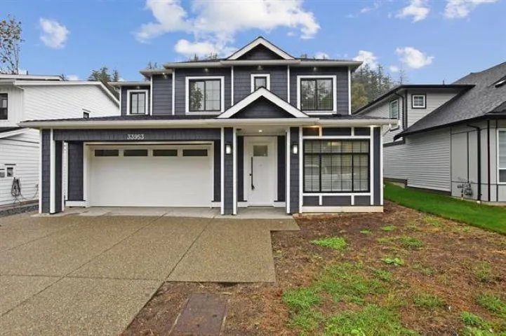 House for rent: 33953 Best Avenue, Mission, British Columbia V2V 6B2