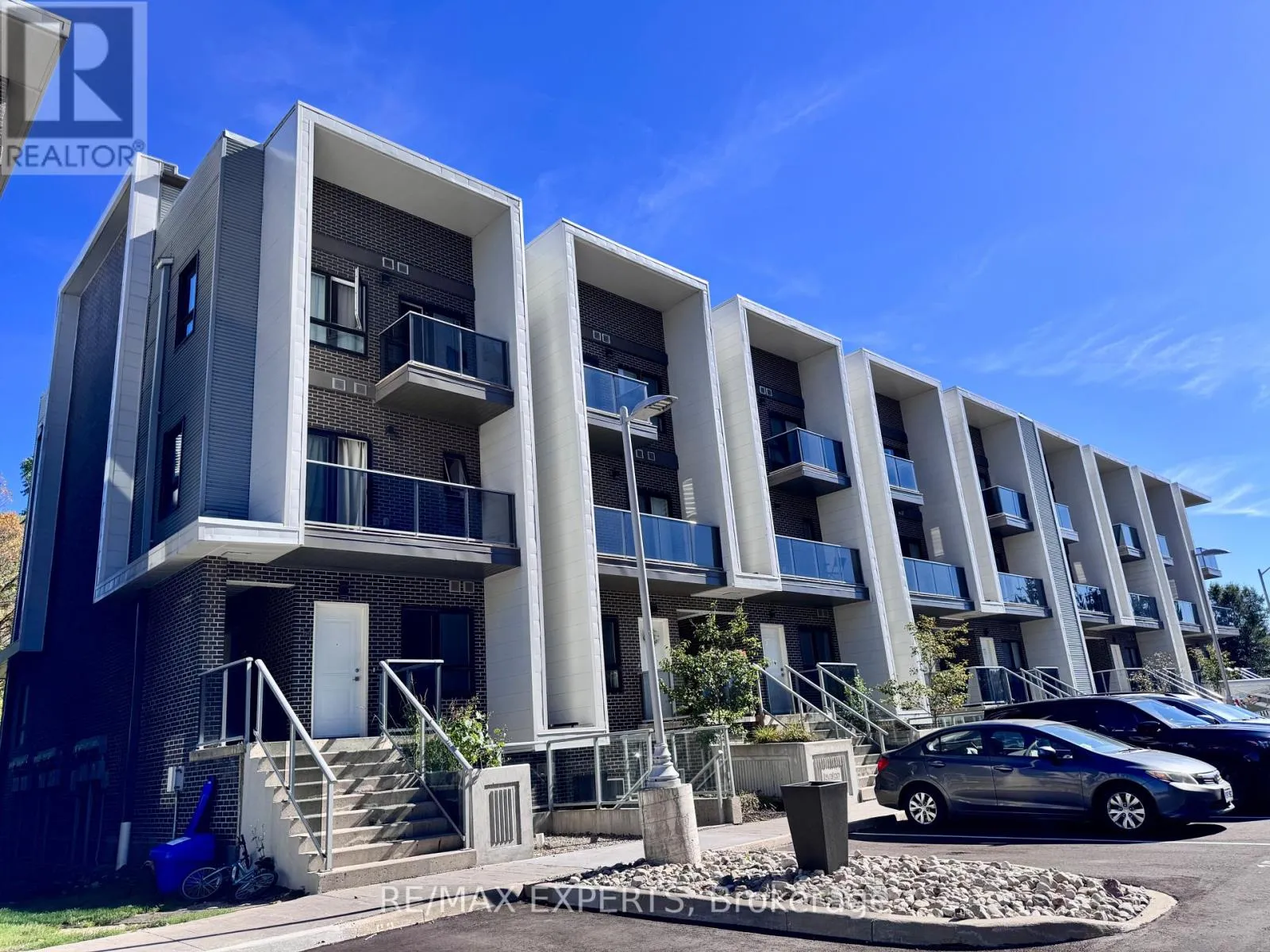 Row / Townhouse for rent: 33a - 1430 Highland Road, Kitchener, Ontario N2N 0C3