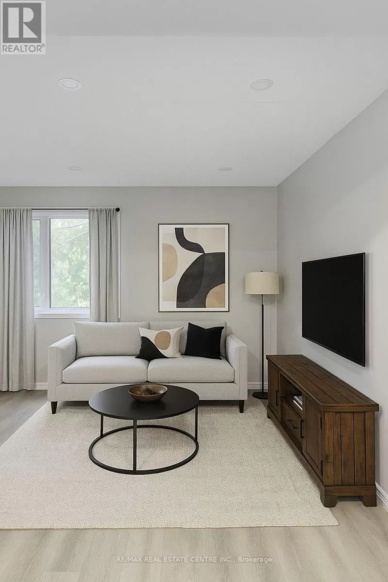 Row / Townhouse for rent: 34 - 190 Fleming Drive, London East, Ontario N5V 5B8