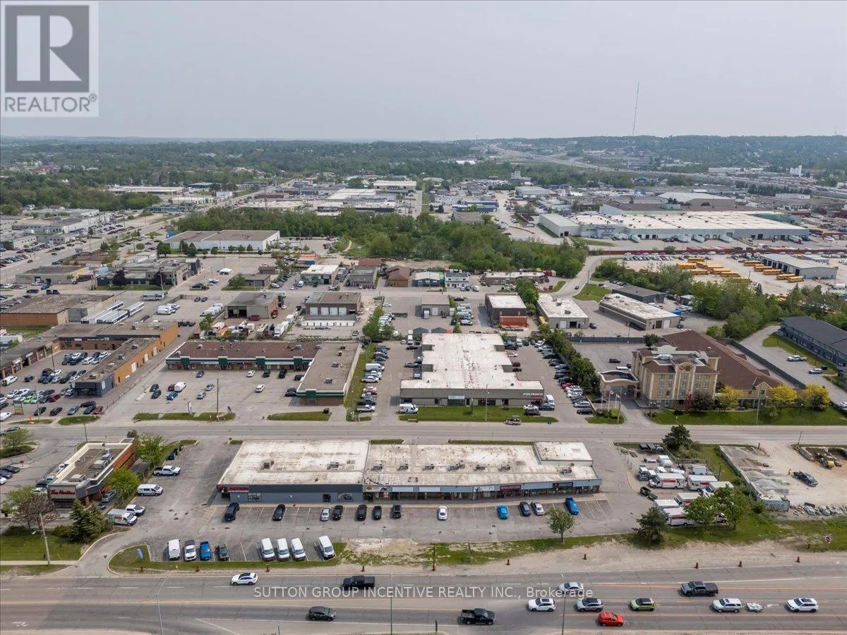 3&4 - 303 Dunlop Street W, Barrie, Ontario L4N 1C1