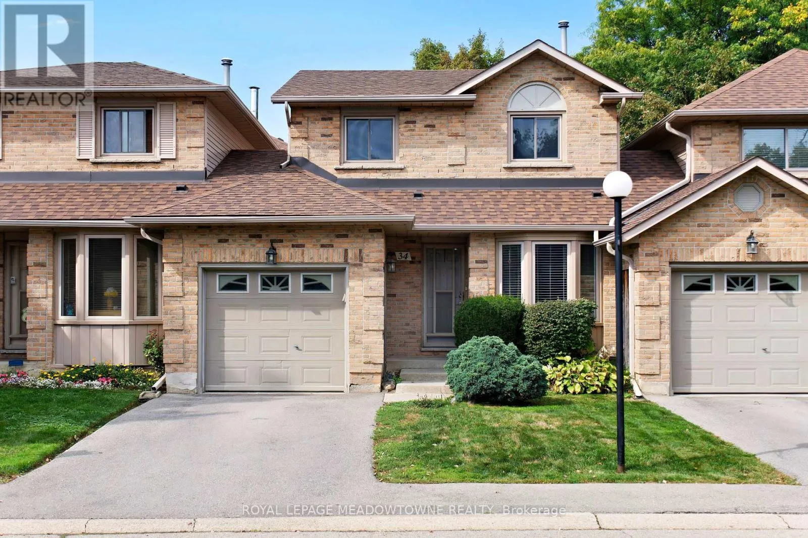 Row / Townhouse for rent: 34 - 800 Upper Paradise Road, Hamilton, Ontario L9C 7L2