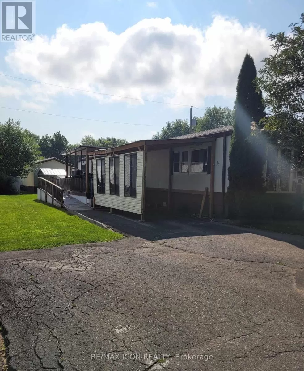 Mobile Home for rent: 34 - 9839 Lakeshore Road, Lambton Shores, Ontario N0M 1T0