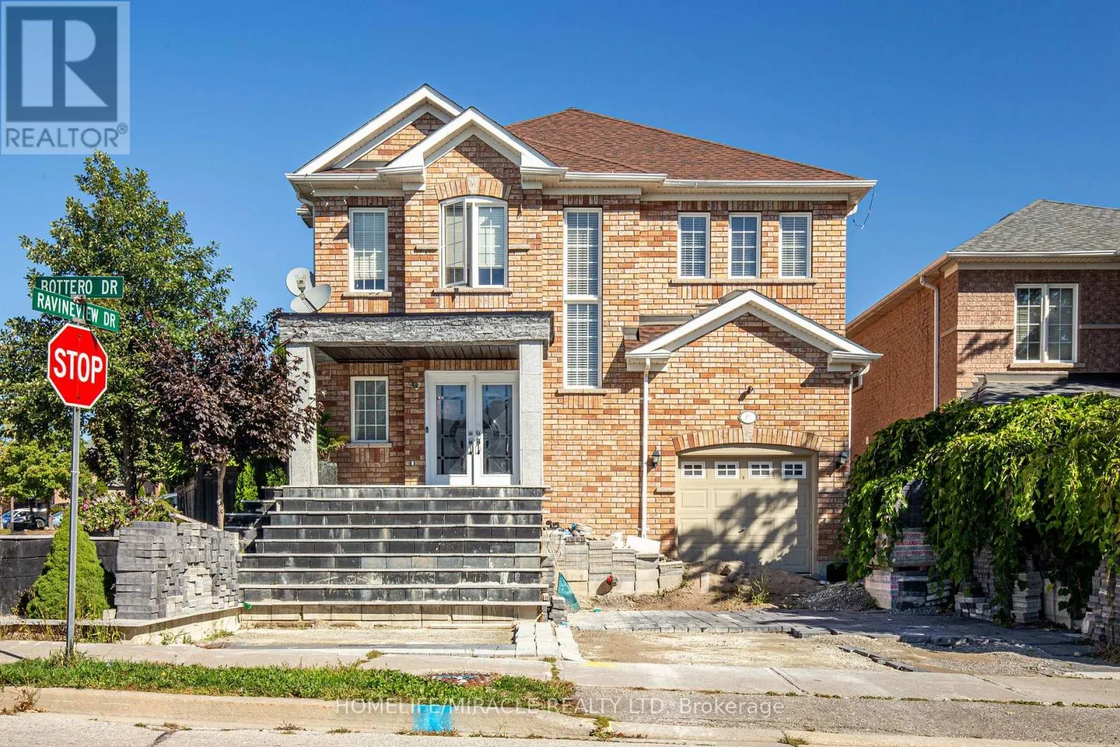 House for rent: 34 Bottero Drive, Vaughan, Ontario L6A 3V2