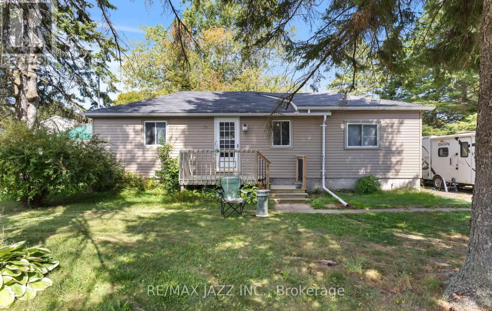 House for rent: 34 Fawcette Avenue, Prince Edward County, Ontario K0K 2T0