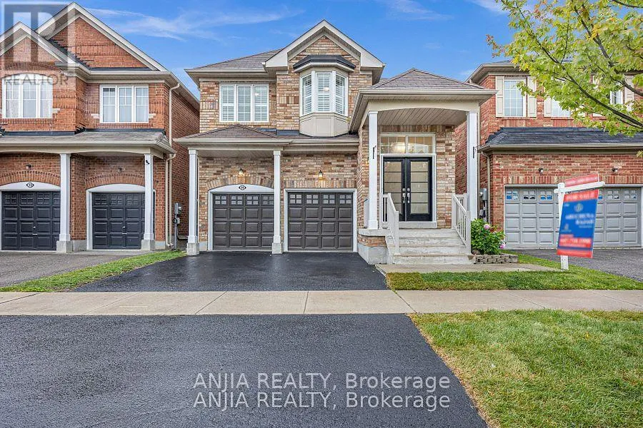 House for rent: 34 Horn Street, Whitchurch-Stouffville, Ontario L4A 0X9