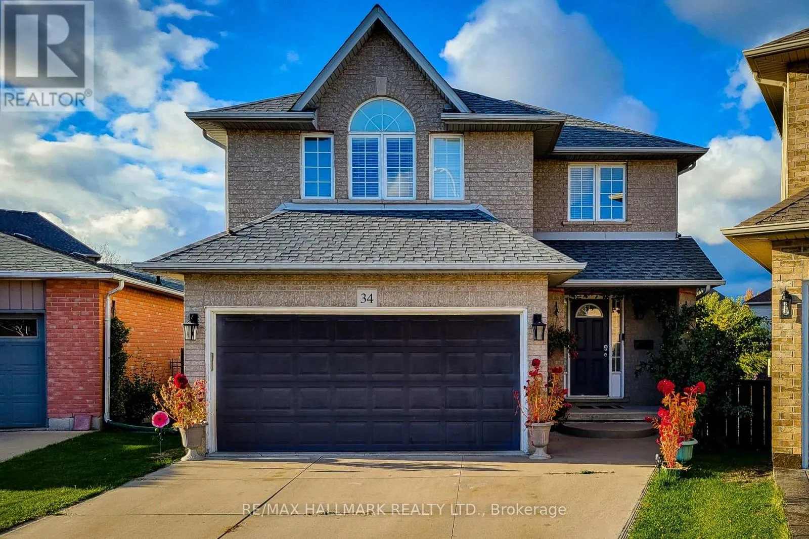 House for rent: 34 Marilyn Court, Hamilton, Ontario L9B 2T5