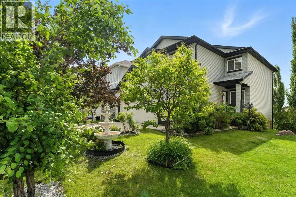 House for rent: 34 Tuscarora Way Nw, Calgary, Alberta T3L 2G9