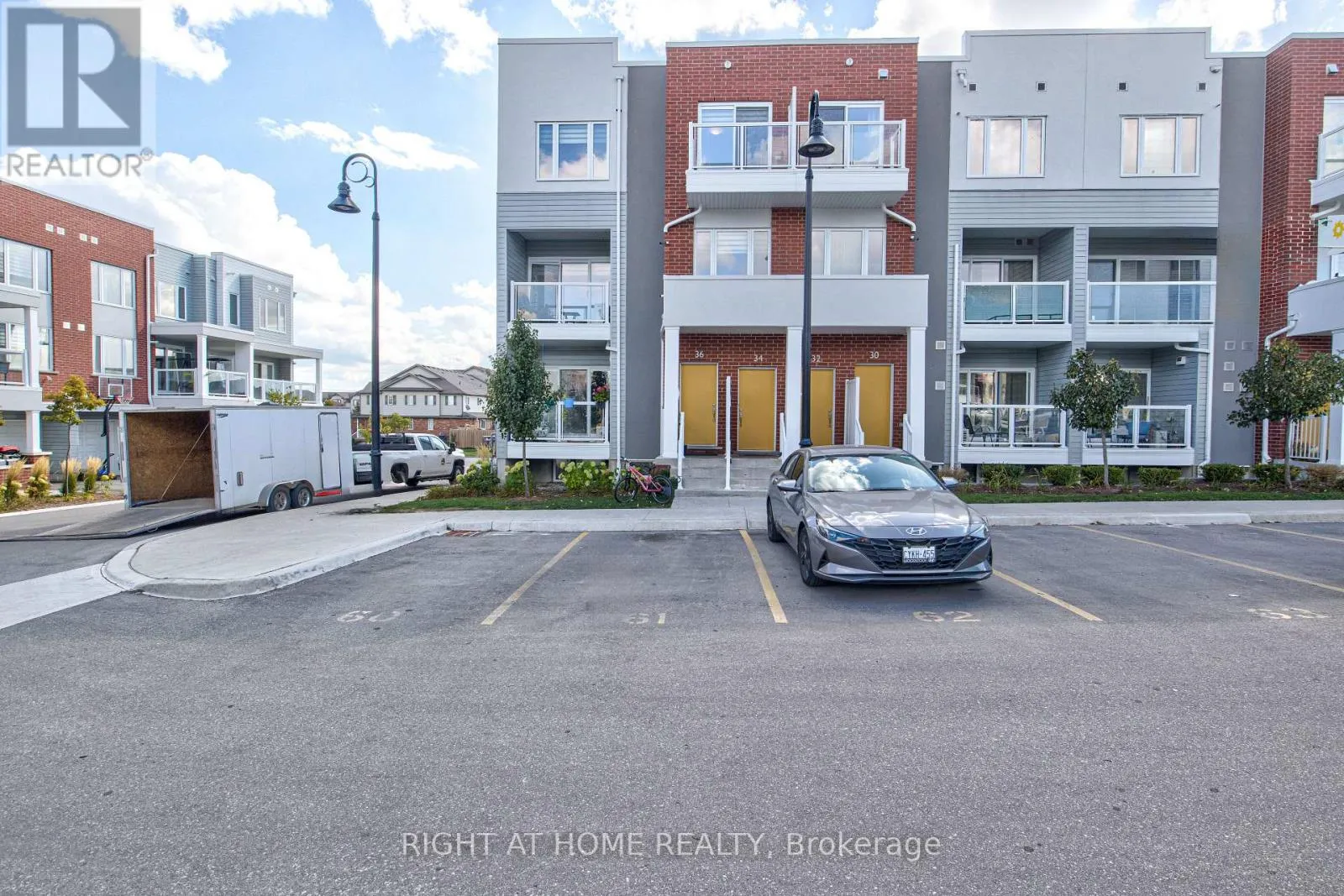 Row / Townhouse for rent: 34 Vitality Drive, Kitchener, Ontario N2R 0R7