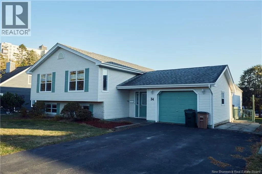 House for rent: 34 Westminster Court, Saint John, New Brunswick E2K 4S3