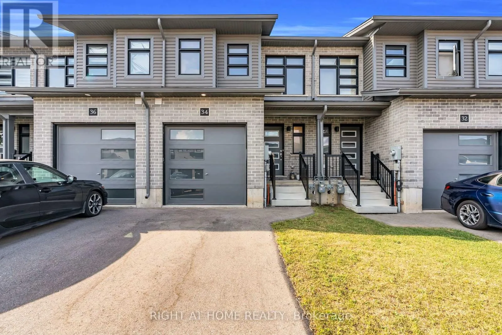 Row / Townhouse for rent: 34 Wilkinson Avenue, Cambridge, Ontario N1S 0E2