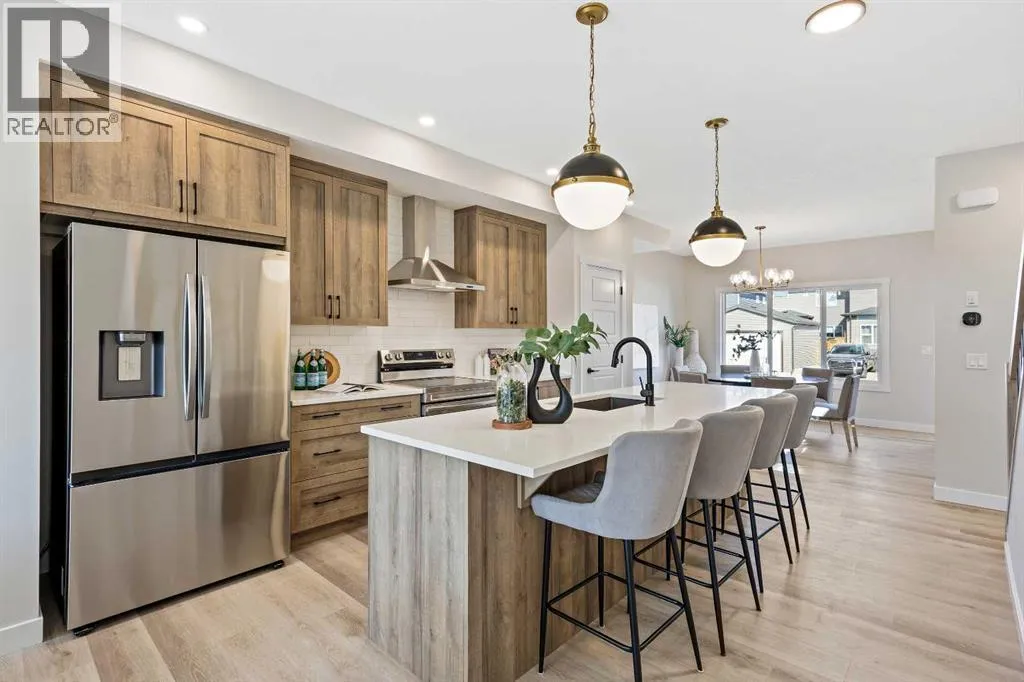 Duplex for rent: 340 Fireside Drive, Cochrane, Alberta T4C 3H8