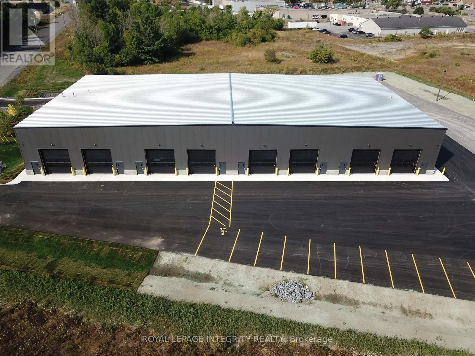 Multi-Tenant Industrial for rent: 340 Frank Davis Street, Mississippi Mills, Ontario K0A 1A0