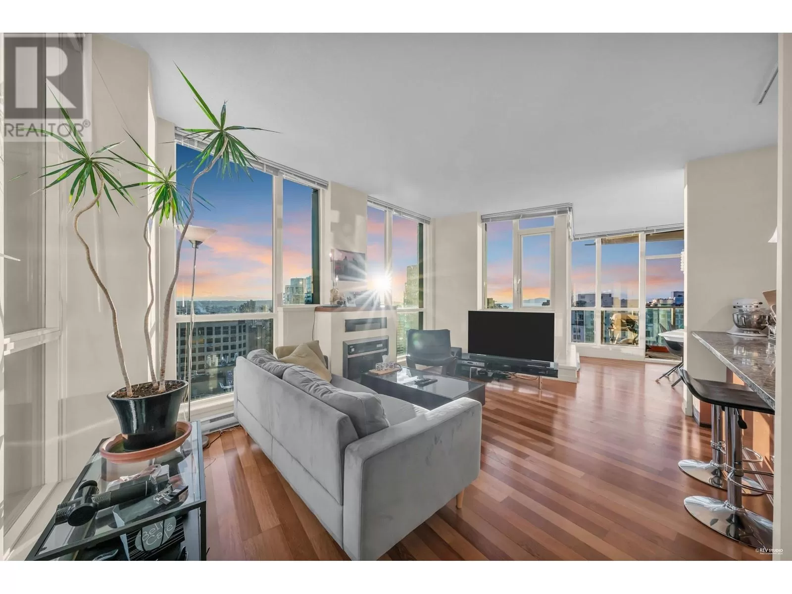 Apartment for rent: 3404 1189 Melville Street, Vancouver, British Columbia V6E 4T8