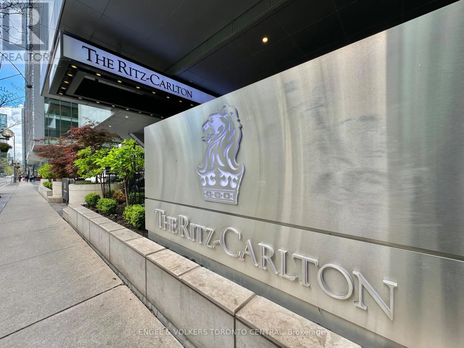 Apartment for rent: 3404 - 183 Wellington Street W, Toronto, Ontario M5V 0A1