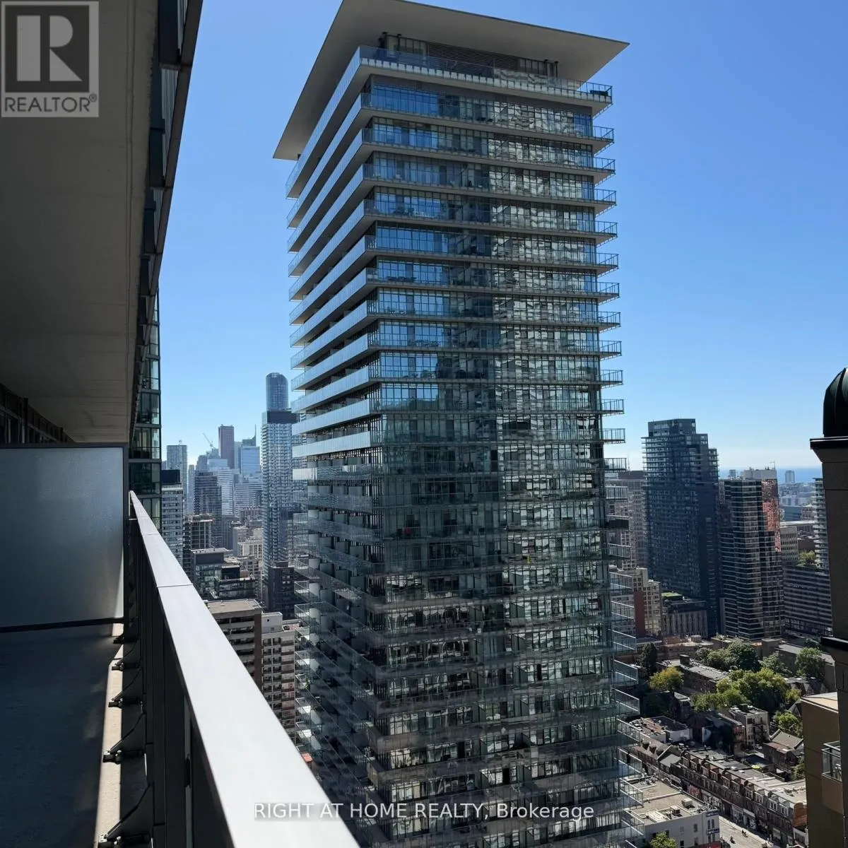 Apartment for rent: 3406 - 42 Charles Street E, Toronto, Ontario M4Y 0B7