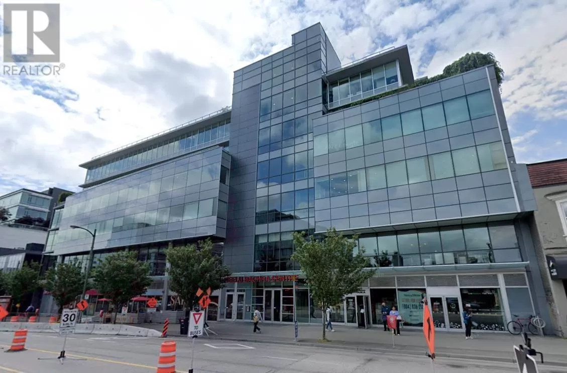 341 550 W Broadway, Vancouver, British Columbia V5Z 1E9