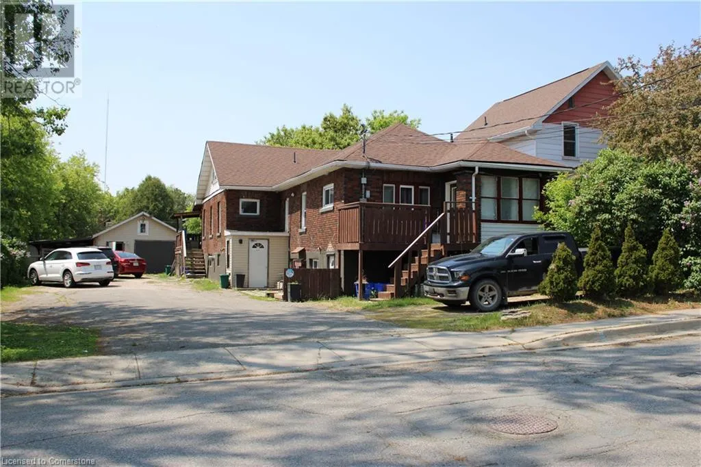 341 Antwerp Avenue, Sudbury, Ontario P3C 4M8