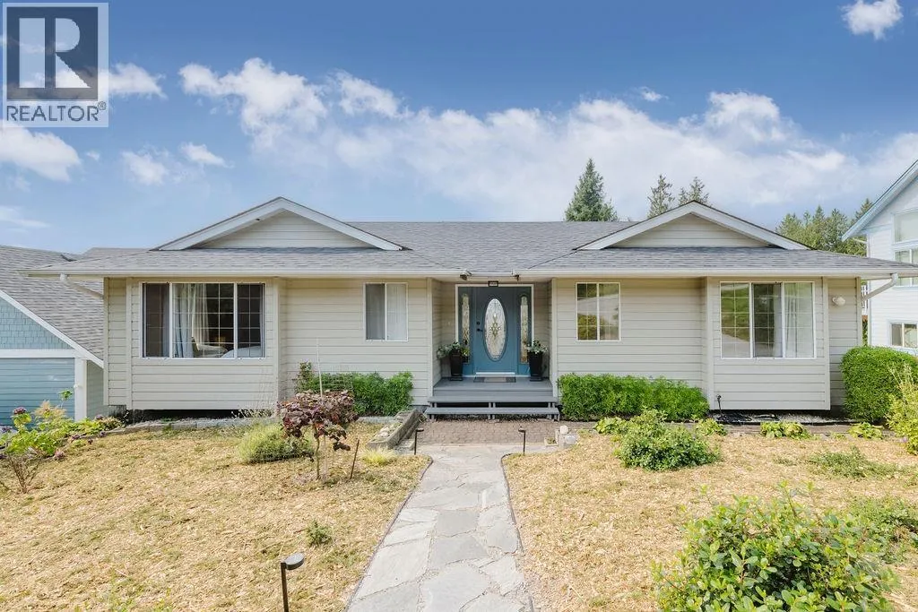 House for rent: 341 Harry Road, Gibsons, British Columbia V0N 1V5