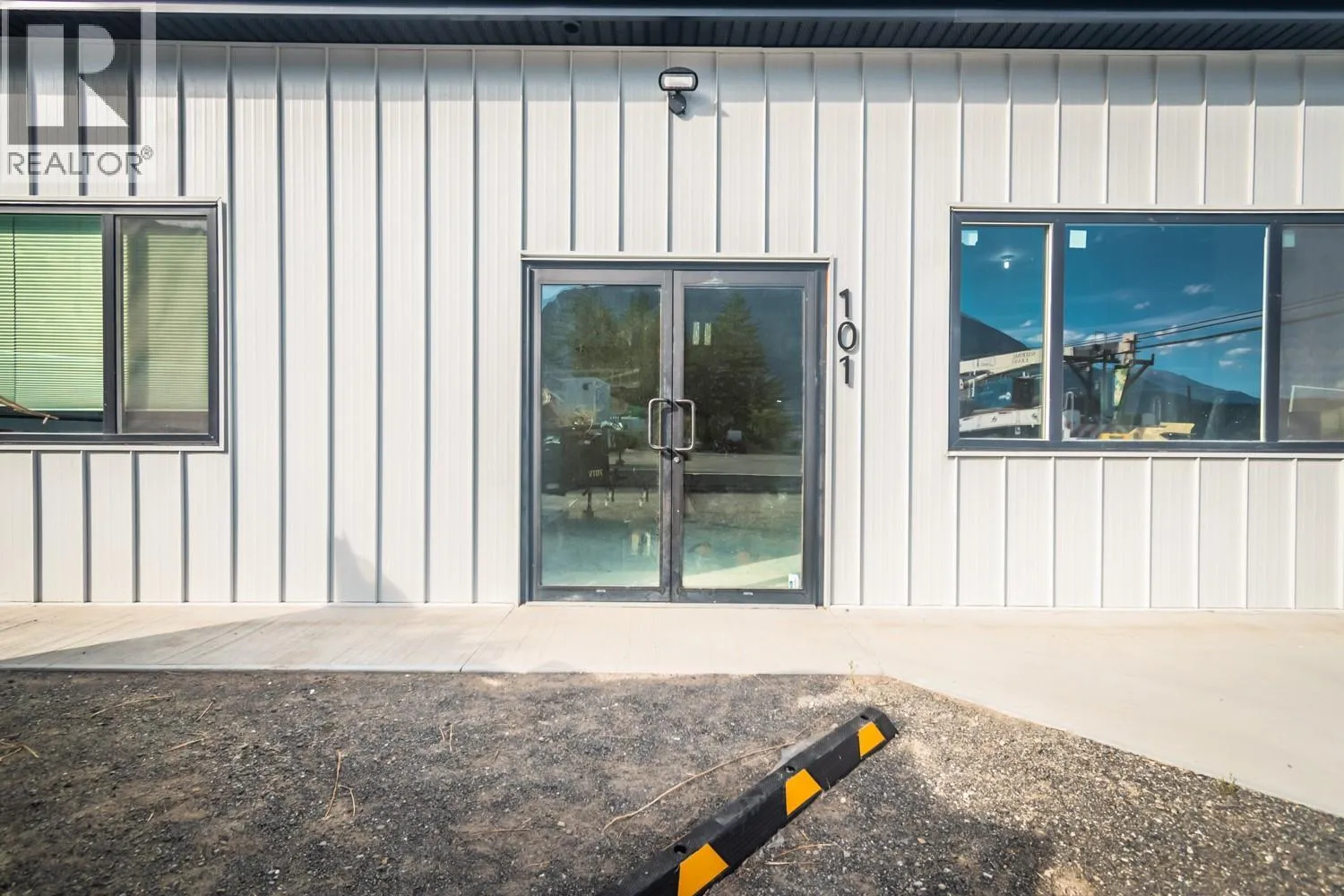 Residential Commercial Mix for rent: 341 Main Street Unit# 101, Lillooet, British Columbia V0K 1V0