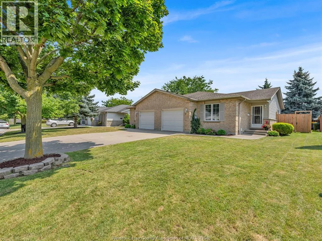 House for rent: 341 Ridgeview Pl N, Amherstburg, Ontario N9V 3Y6