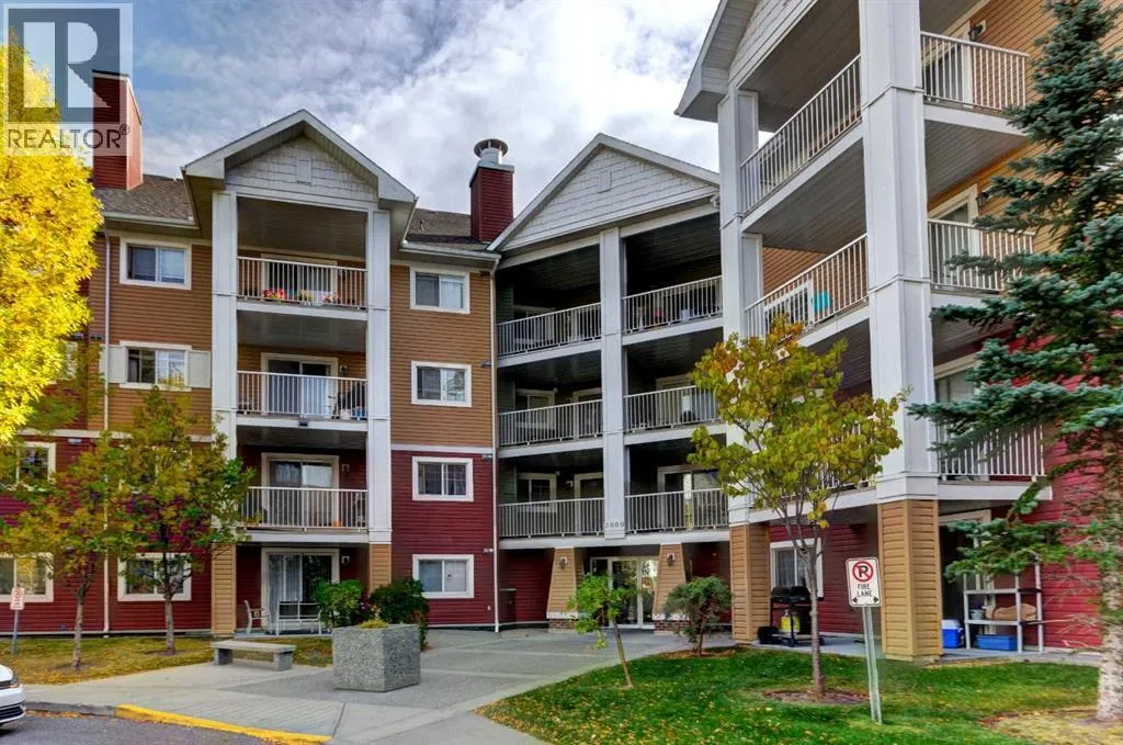 Apartment for rent: 3410, 10 Prestwick Bay Se, Calgary, Alberta T2Z 0B3