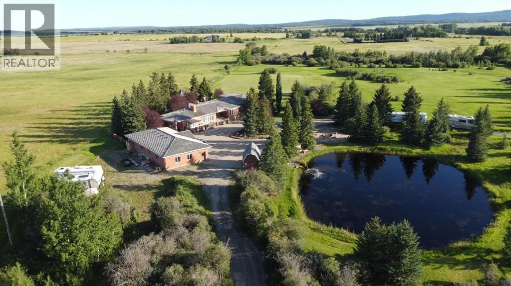 House for rent: 34141 Township Road 241, Rural Rocky View County, Alberta T3Z 2Y7