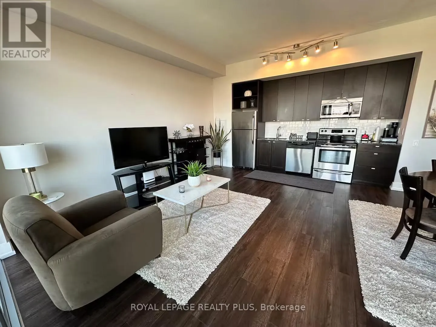 Apartment for rent: 3415 - 105 The Queensway Avenue, Toronto, Ontario M6S 5B5