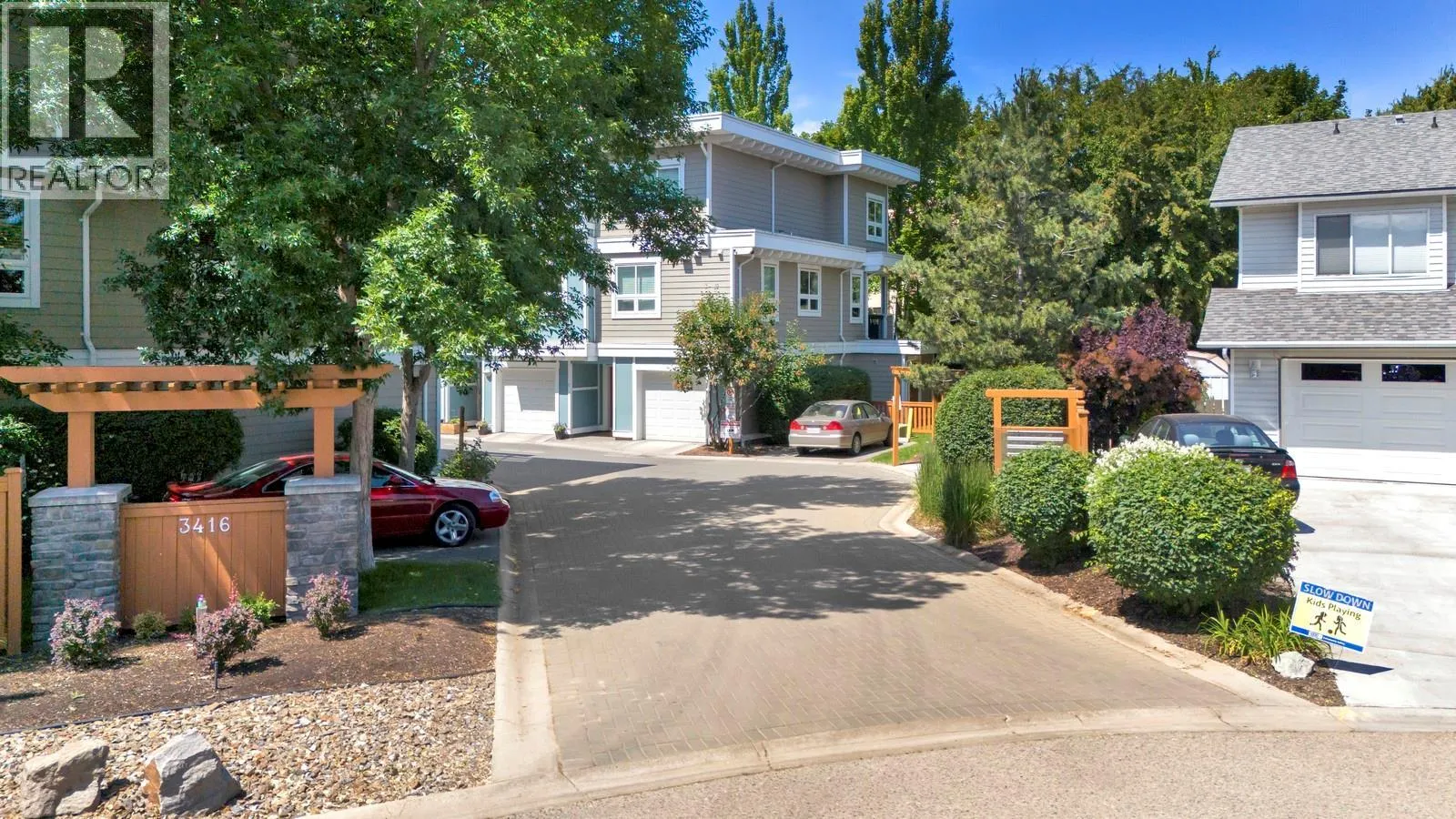 Row / Townhouse for rent: 3416 Scott Road Unit# 8, Kelowna, British Columbia V1W 3H3