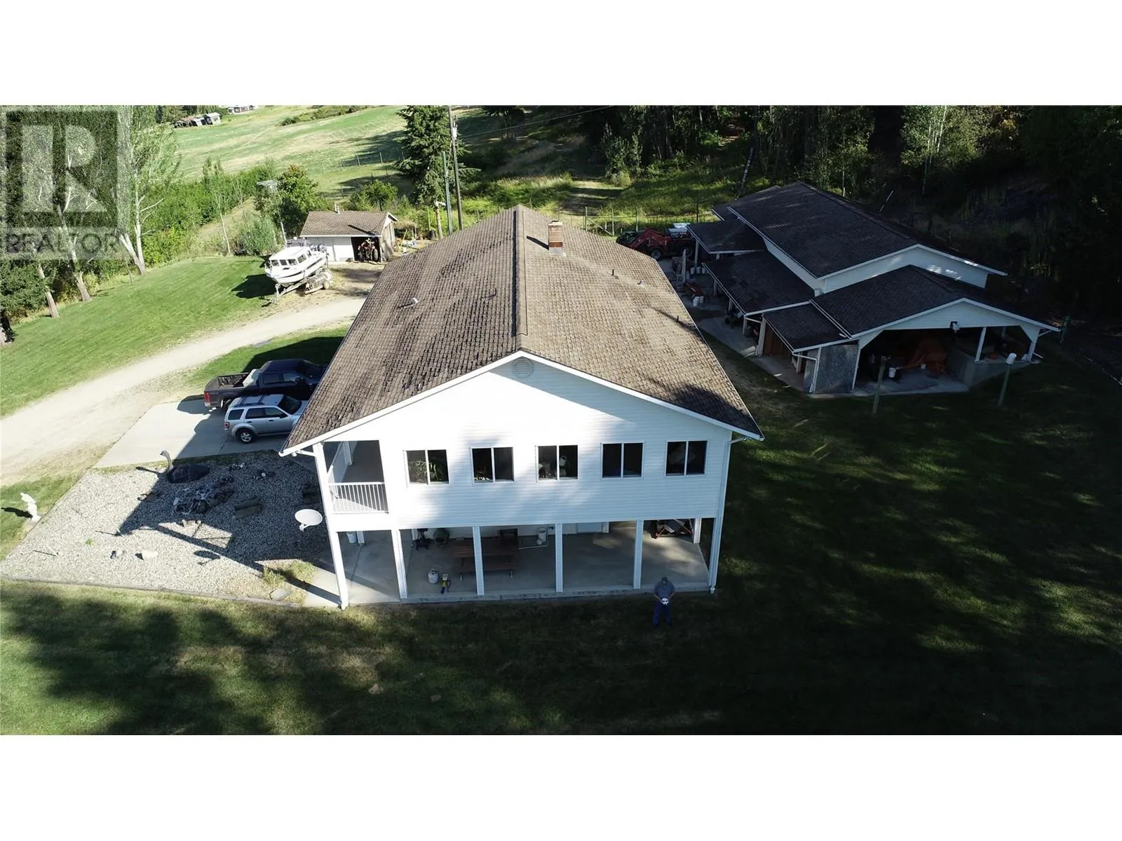 Other for rent: 3423 3a Highway, Creston, British Columbia V0B 1G8