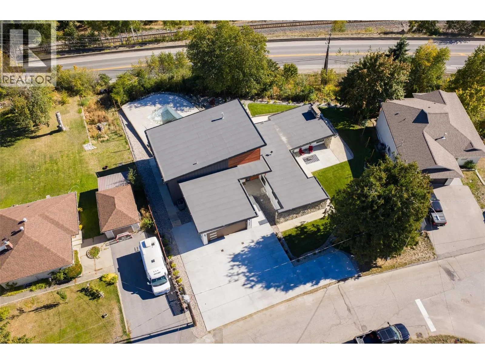 House for rent: 3429 8th Avenue, Castlegar, British Columbia V1N 4L1