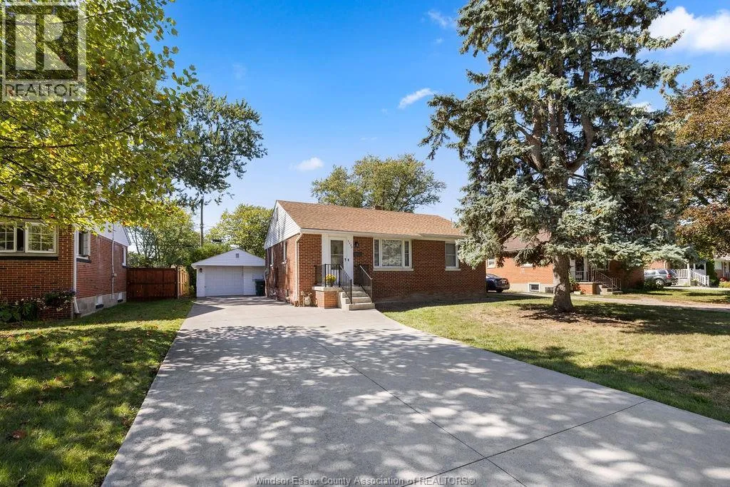 House for rent: 3429 Dominion, Windsor, Ontario N9E 2N8