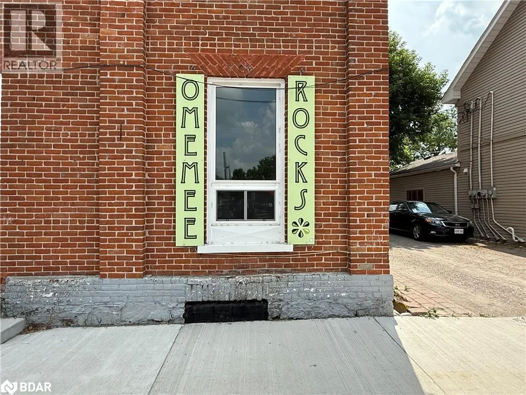 34-36 King Street E Unit# 2, Omemee, Ontario K0L 2W0