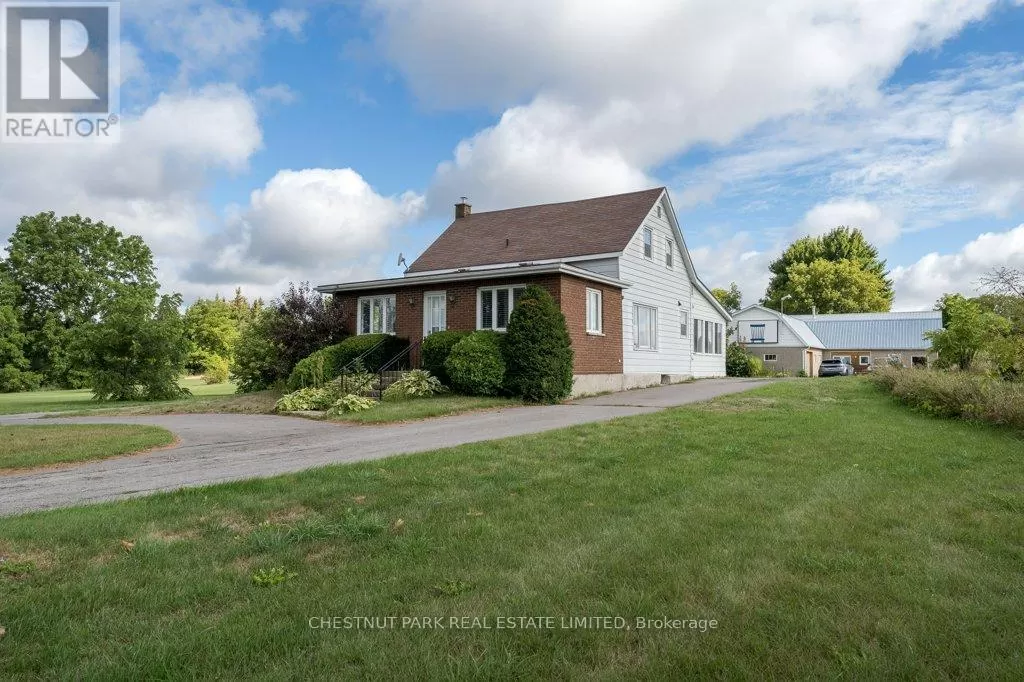 House for rent: 344 County Road 5, Prince Edward County, Ontario K0K 2T0